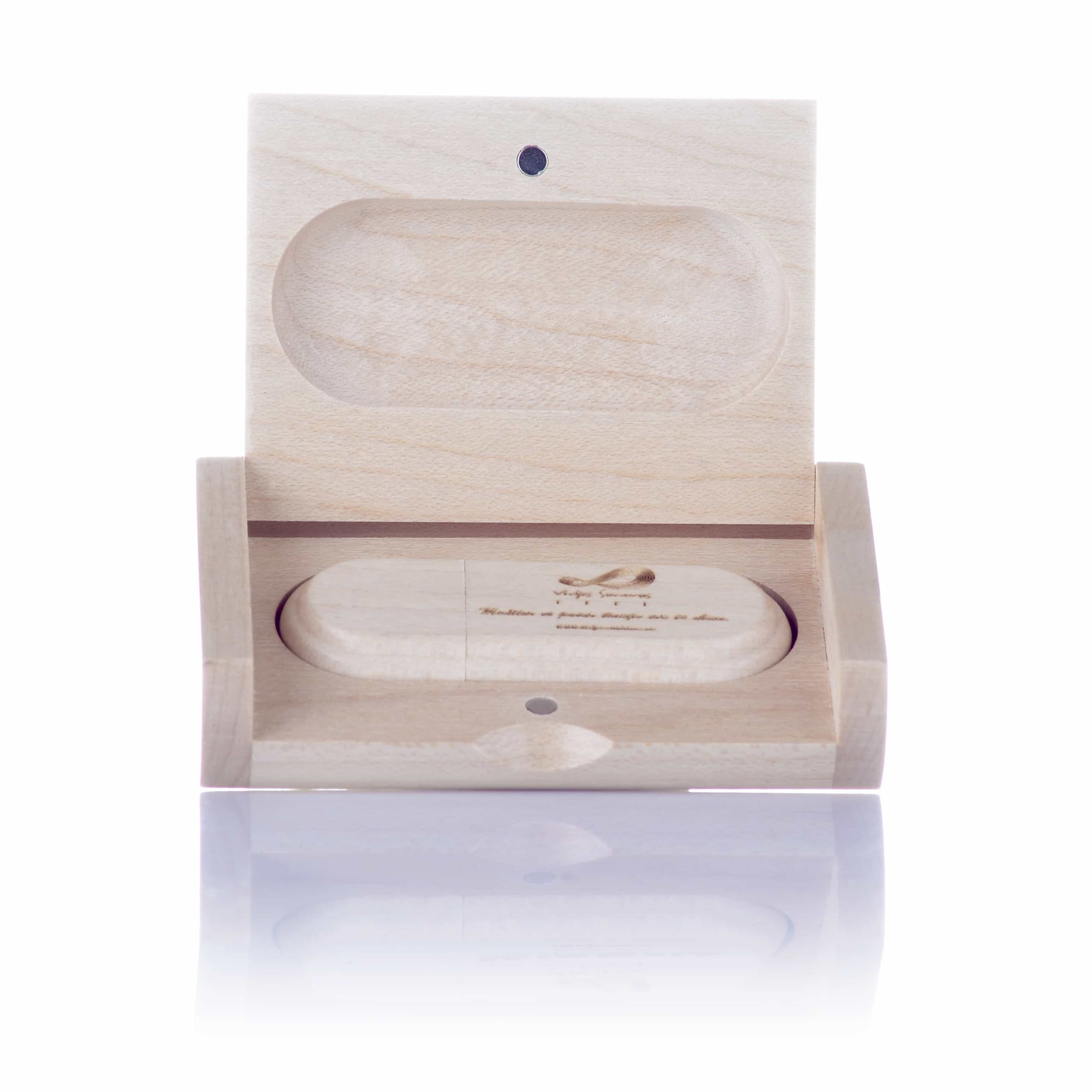 Pendrive de madera de Viajes Sonoros